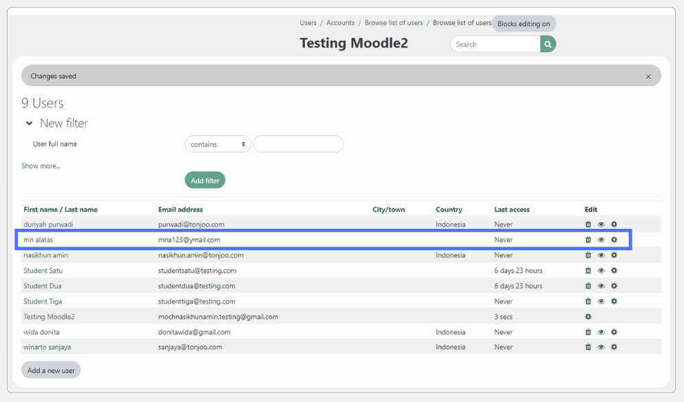 cara menambahkan user di moodle