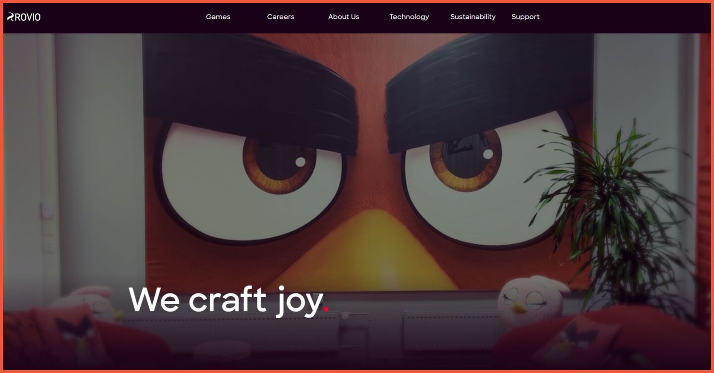 Contoh website WordPress Rovio
